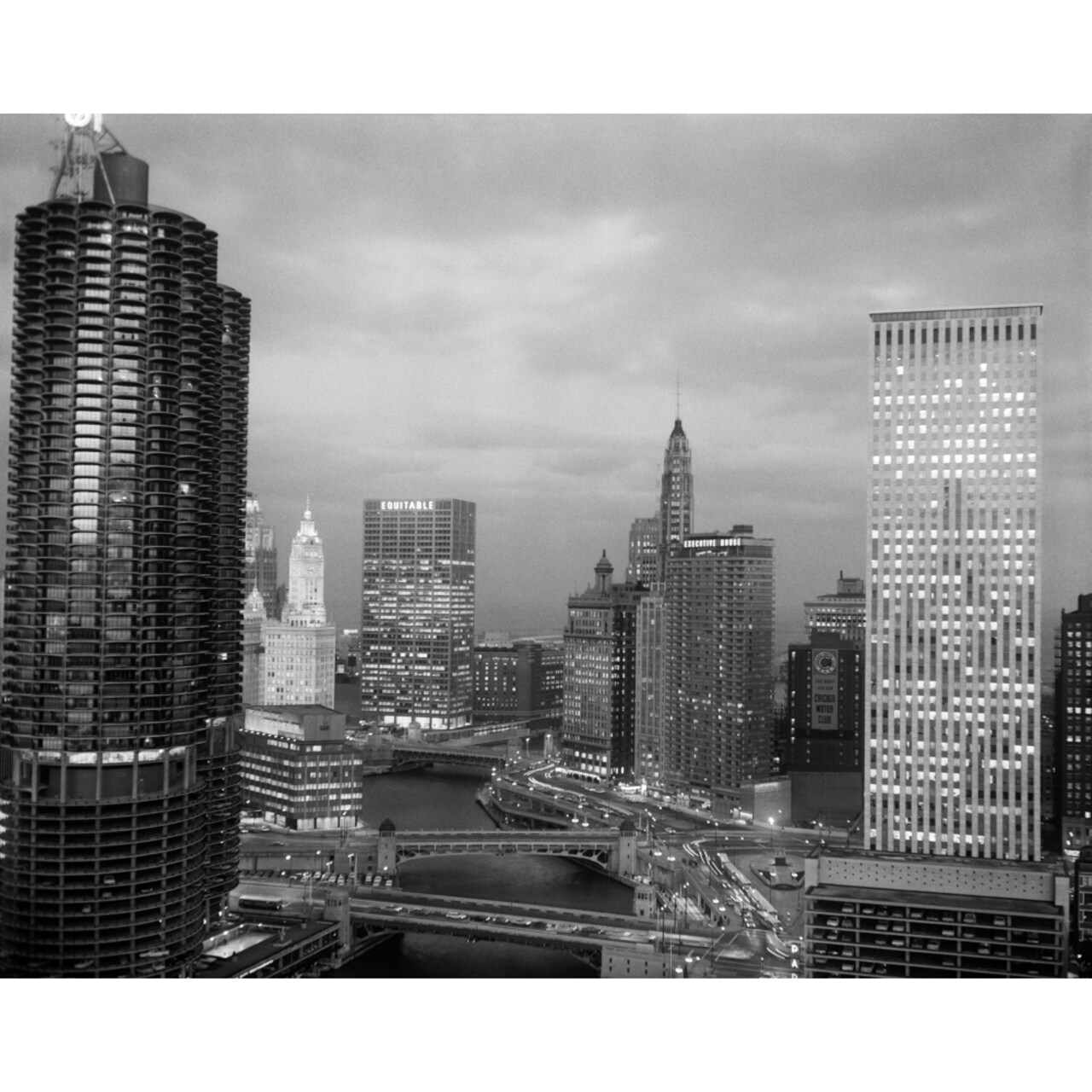 Posterazzi 1960s Chicago River Bridges And Downtown Skyline At Dusk Chicago Il Usa Poster Print By Vintage Collection